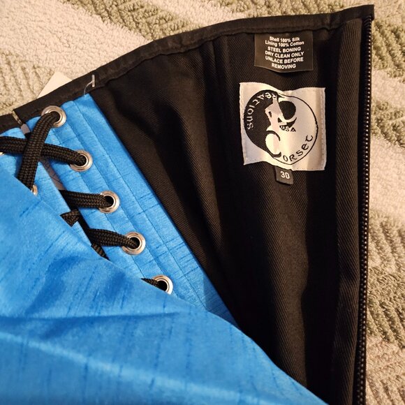 XL Star Trek Science Officer Corset NWT - Picture 4 of 15